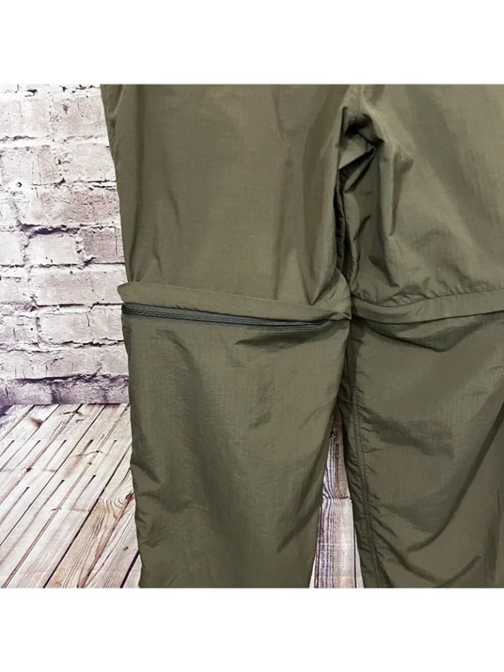 The North Face Green 2 in 1 Convertible Nylon Zip Off Pants